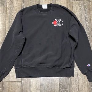 Men’s black sweater